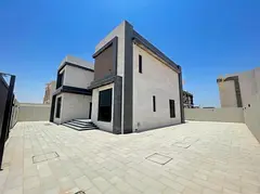 Spacious 4 Master BR Villa | Maid Room