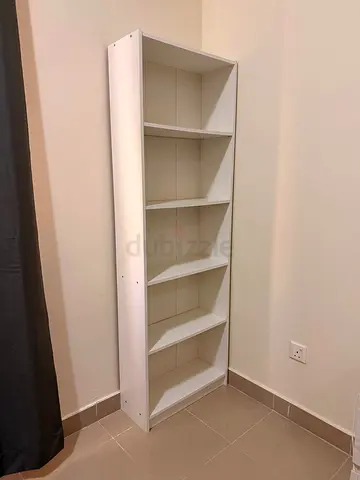 IKEA GERSBY Bookcase (White) – Very Good Condition