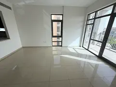GYM POOL WITH BALCONY WARDROBE| FULLY LUXURY APARTMENT 2 BADROOM CLOSE KITCHEN