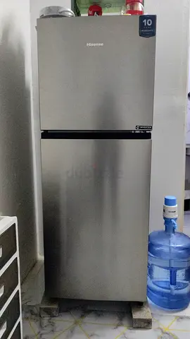 Available 01 August - Hisense top-freezer refrigerator - Excellent working condition (almost new)