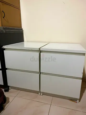 White 4-Drawer Chest / Dresser - Clean, Good Condition