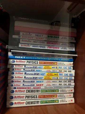 Collection of NEET/Board Physics and Chemistry Exam Prep Books (set)