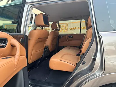 2017 Infiniti QX80 — миниатюра 11