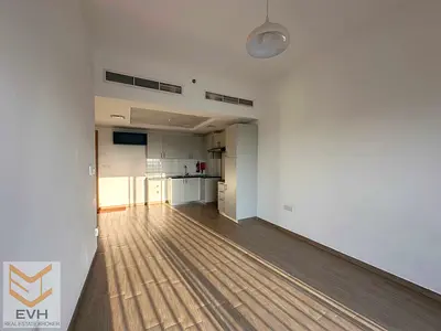 Chiller Free - Ready - Bright - Near Metro