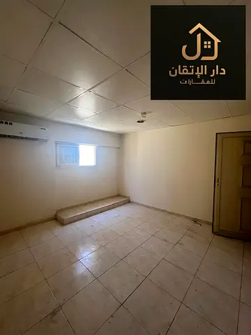 _Golden opportunity for rent: 3 bedroom + living room apartment in Al Rula area, in front of Al Rula Park. Prime location._