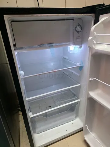 Compact single-door fridge - good working condition