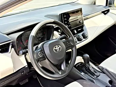 Toyota Corolla LE, миниатюра 3