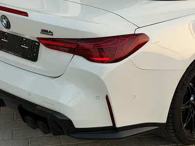 2025 BMW M4 — миниатюра 8
