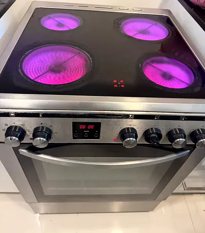 Stainless Steel Electric Ceramic Hob  Oven - 4 Burners, Good Condition