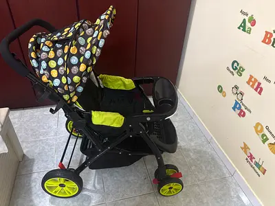 Lightweight baby stroller in good condition