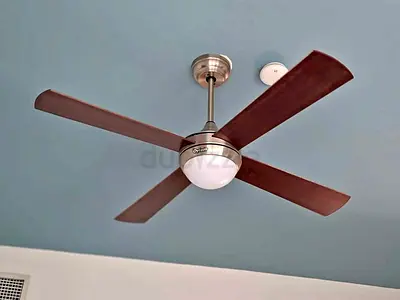 2 ceiling fans almost new