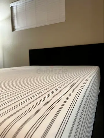 IKEA Malm queen bed frame with mattress (160*200)
