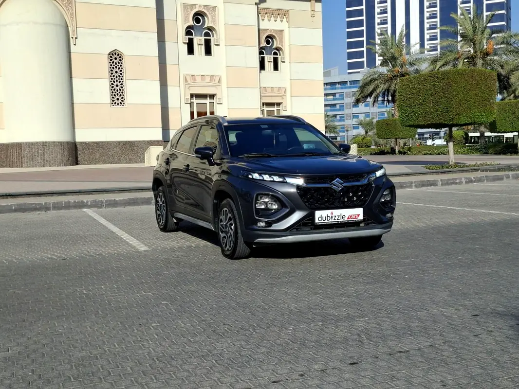 Suzuki Fronx 2025 — photo 1 of 14