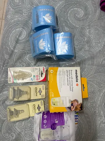 Breastfeeding  Bottle Feeding Starter Kit – Medela Storage Bags, Philips Avent, Nipples (Like New)