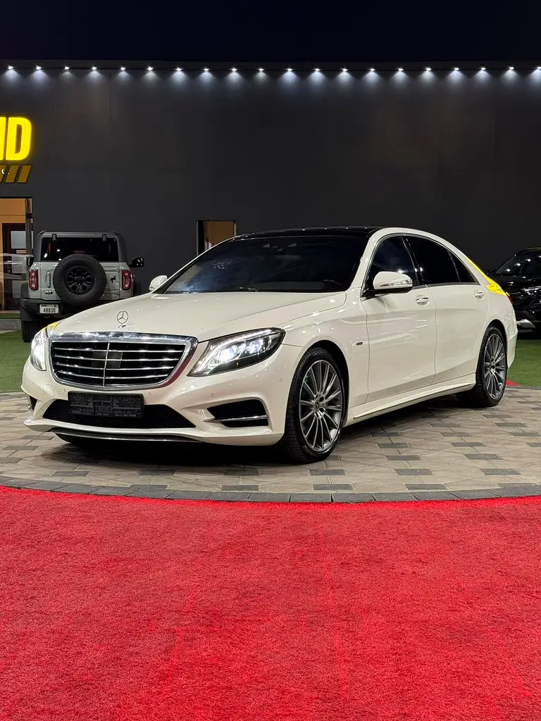 Mercedes-Benz S-Class 2014 — photo 1 of 8