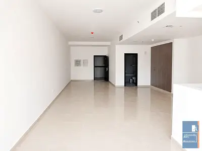 Studio Available for Family, with Gym, Car Park & Pool Access