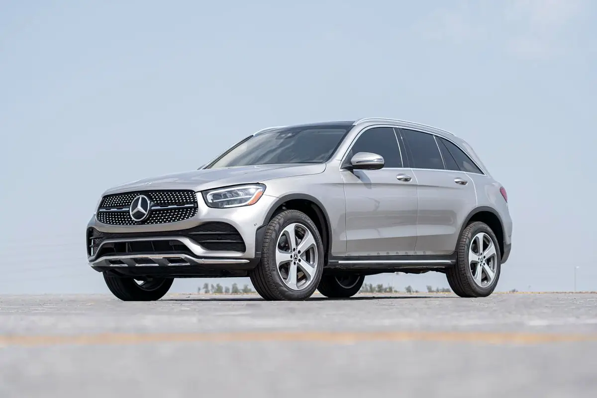 Mercedes-Benz GLC-Class 2022 — photo 1 of 20