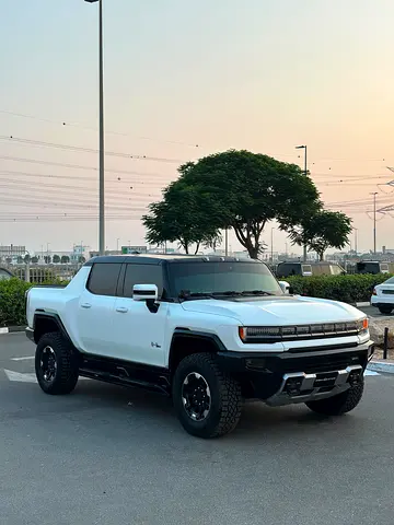 2022 GMC HUMMER — фото 2