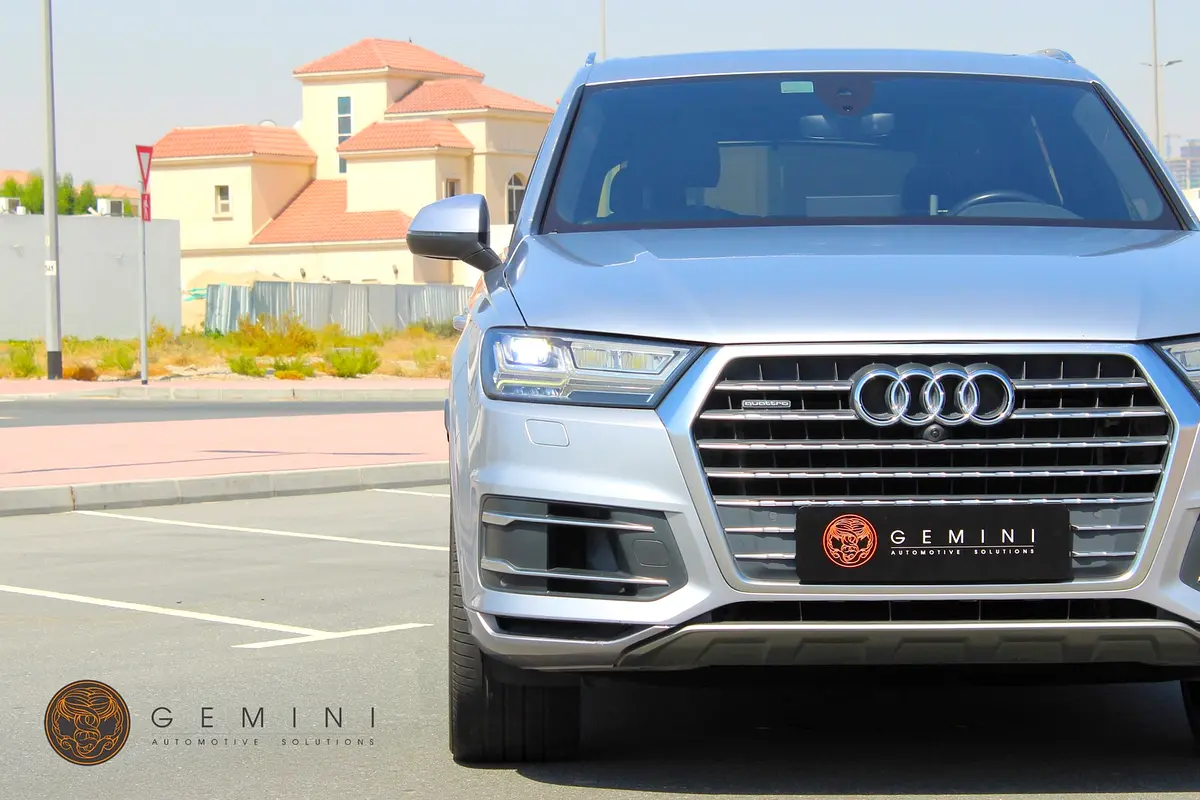 Audi Q7 2018 — photo 1 of 18