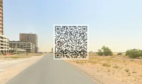 أفضل صفقة لقطعة أرض تجارية وسكنية مع تصريح أرضي + 25 مثالية للمباني الكبيرة، متوفرة للبيع في العامرة، عجمان