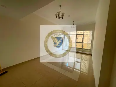 غرفة وصالة بلكونة للإيجار السنوي في المجاز 2 برج عائلي مميز تاني ساكن مع باركن مجاني وإطلالة مفتوحة 3 حمام وتشطيب ممتاز ومساحات واسعة قريب من كورنيش ا