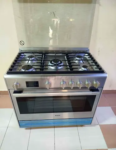 Bosch series 6 top gas oven electric digital cooking range latest version 90cm