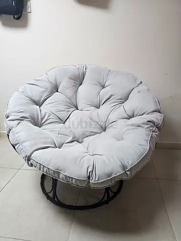 Comfortable Papasan Chair with Grey Cushion