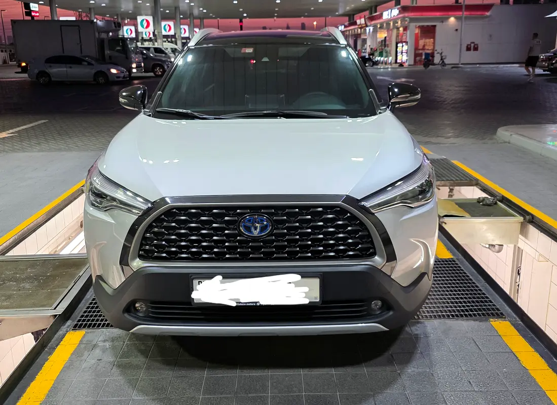 Toyota Corolla Cross 2023 — photo 1 of 6
