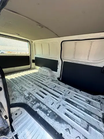 2015 Toyota HIACE — фото 11