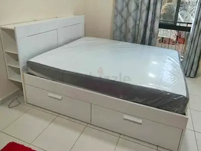 IKEA brimness king size bed with headboard+ 4 big storage drawers underneath with IKEA mattress 180×