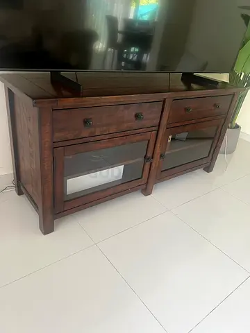 Tv table