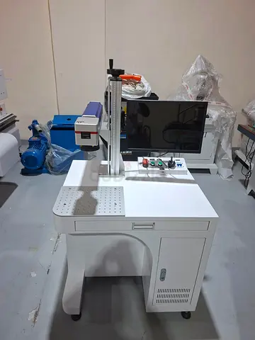 Fiber marking machine