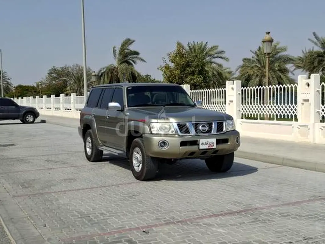 Nissan Patrol Safari 2018 — photo 1 of 13