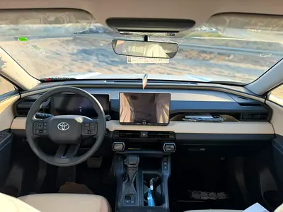 صورة 18 لـ 2026 Toyota RAV 4