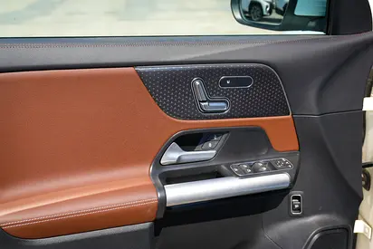 Mercedes-Benz EQA, миниатюра 11