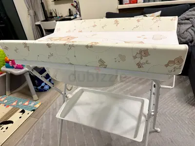 Juniors Ava Folding Changing Table -
76×76×101 cm