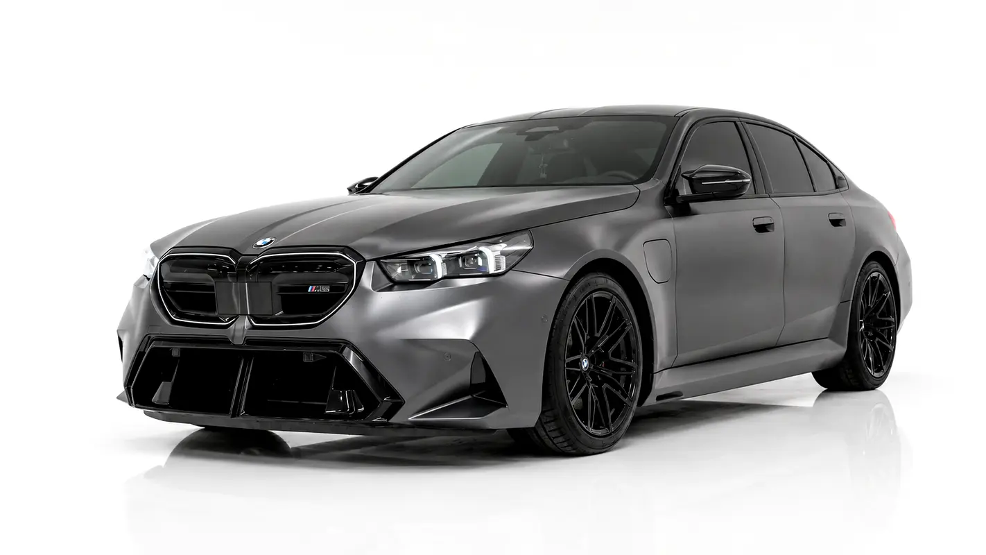 BMW M5 2025 — photo 1 of 20