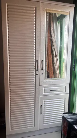 2 door wardrobe