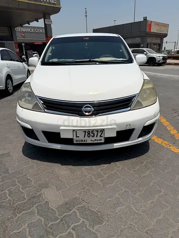 Nissan Tiida 2011 GCC Specs - Reliable  Well Maintained Hatchback