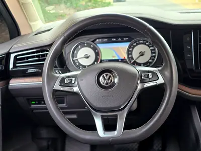 صورة 11 لـ 2018 Volkswagen TOUAREG