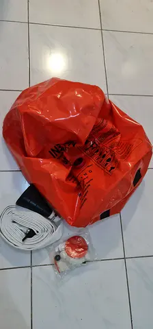 Soft air jack 4 tone for offroad car its like new, used ones ,new package,original price 700 dh