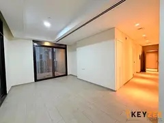 BRIGHT AND SPACIOUS | READY TO MOVE IN