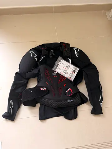 Alpinestars Bionic Action Jacket + A-10 Back Protector — Black/Red · Size M