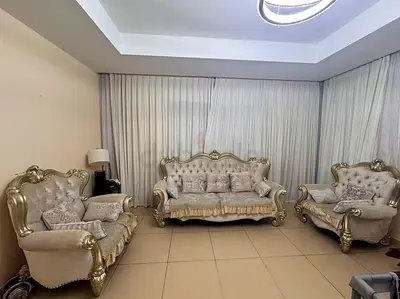 Classic ornate 3-piece living room sofa set – cream and gold