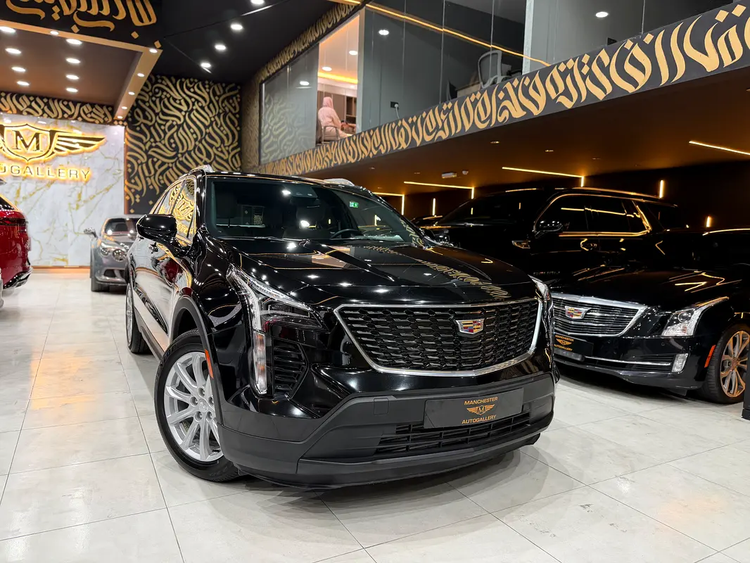 Cadillac XT4 2023 — photo 1 of 16