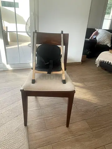 Stokke HandySitt Portable Wooden Booster High Chair (Space-Saving Feeding Seat)