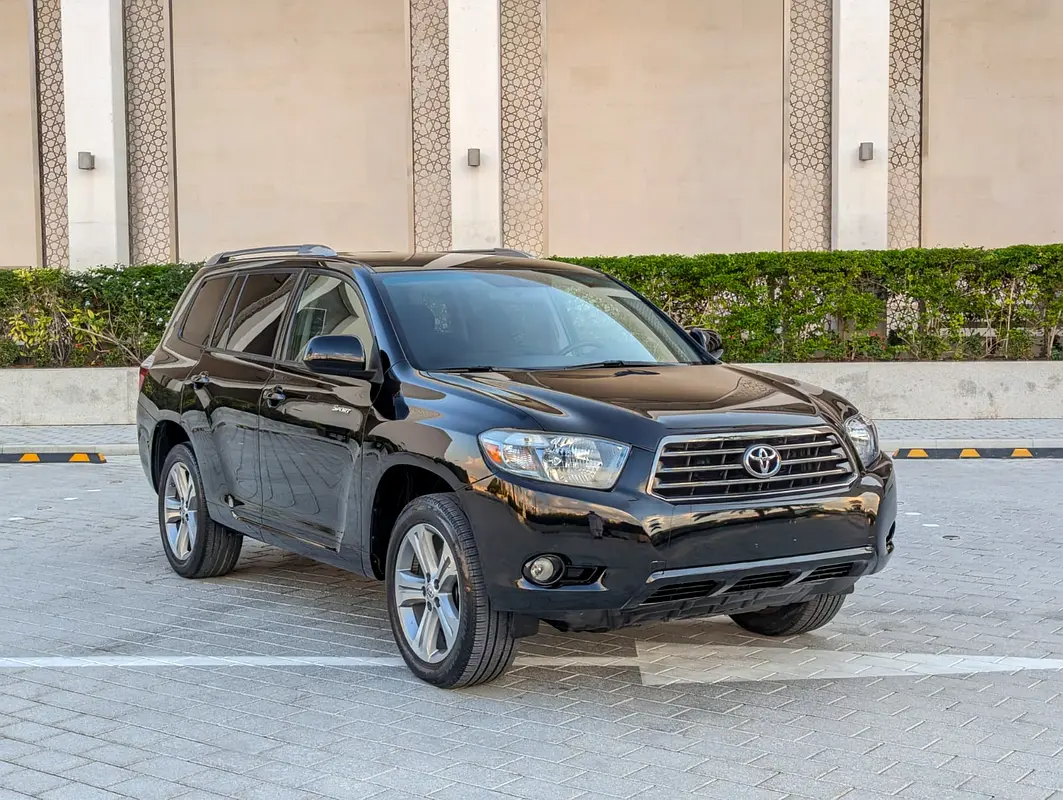 Toyota Highlander 2009 — photo 1 of 20