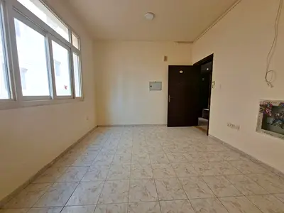 Good looking studio Flat just 20k near to Safari Mall