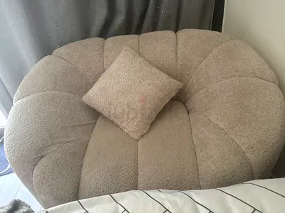 Beige Cozy Bouclé Accent Chair with Cushion - Excellent Condition