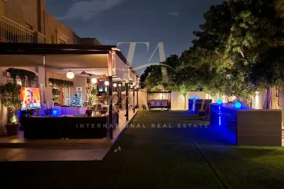 MASSIVE 9,520 SQFT PLOT | UNIQUE | FAMILY ESTATE